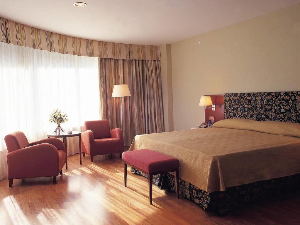 فندق بوينس آيرسفي  فندق إن إتش لاتينو الغرفة الصورة